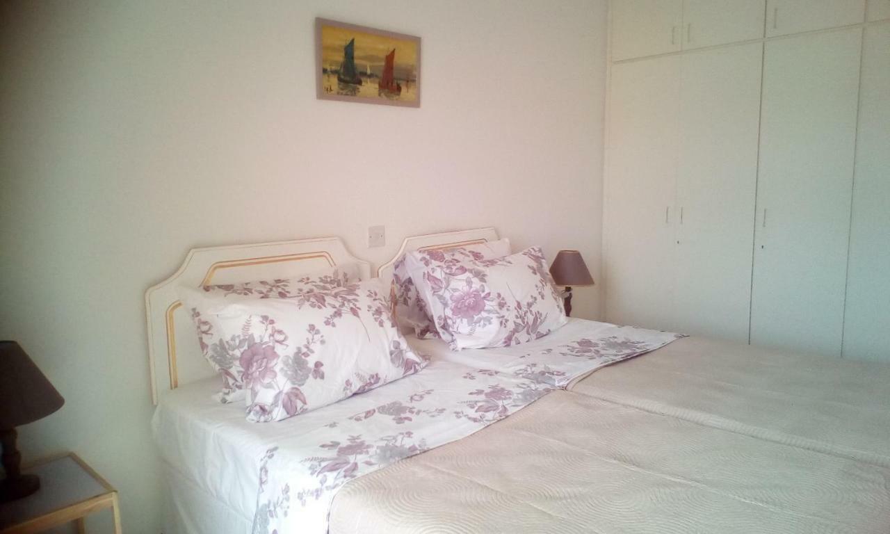 Limnaria West Park Apartment Paphos Ngoại thất bức ảnh