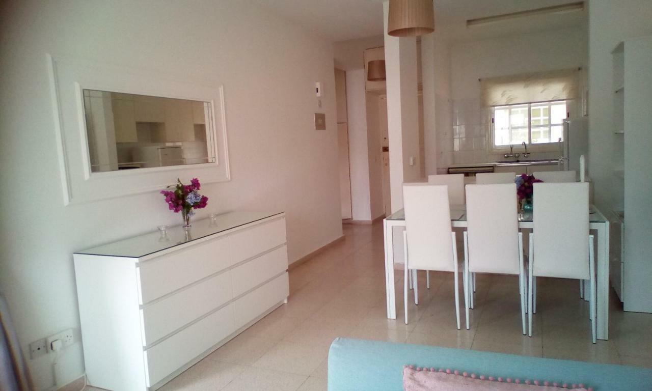 Limnaria West Park Apartment Paphos Ngoại thất bức ảnh