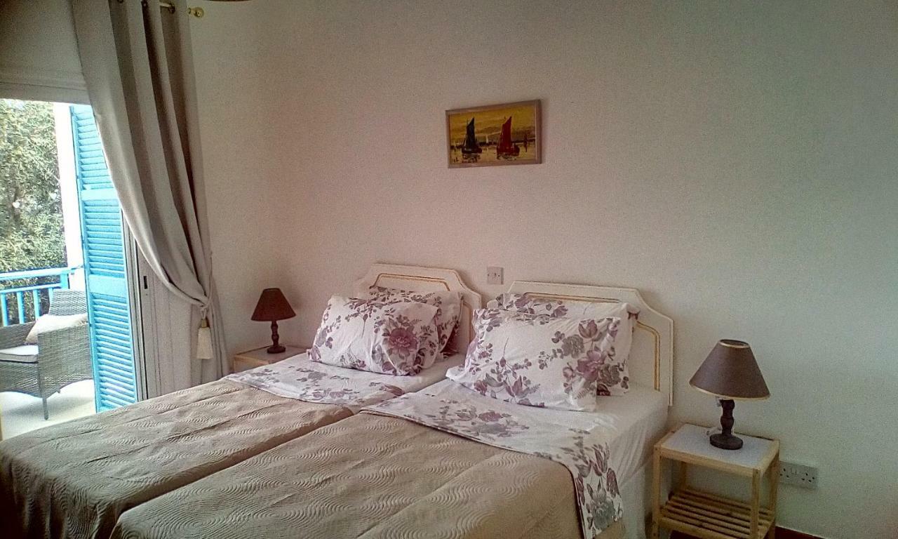 Limnaria West Park Apartment Paphos Ngoại thất bức ảnh
