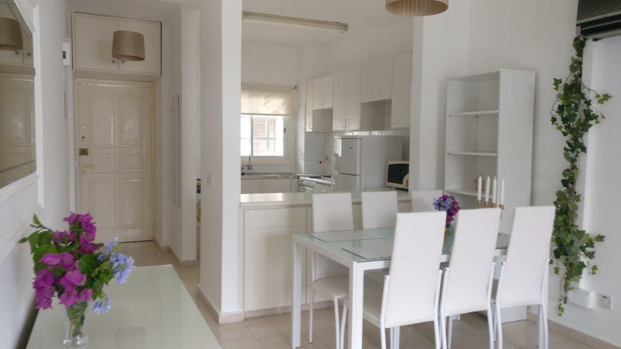 Limnaria West Park Apartment Paphos Ngoại thất bức ảnh