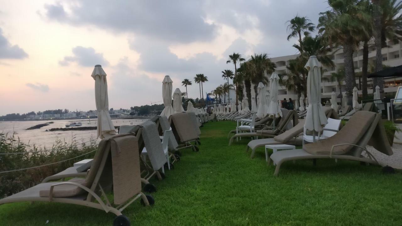 Limnaria West Park Apartment Paphos Ngoại thất bức ảnh